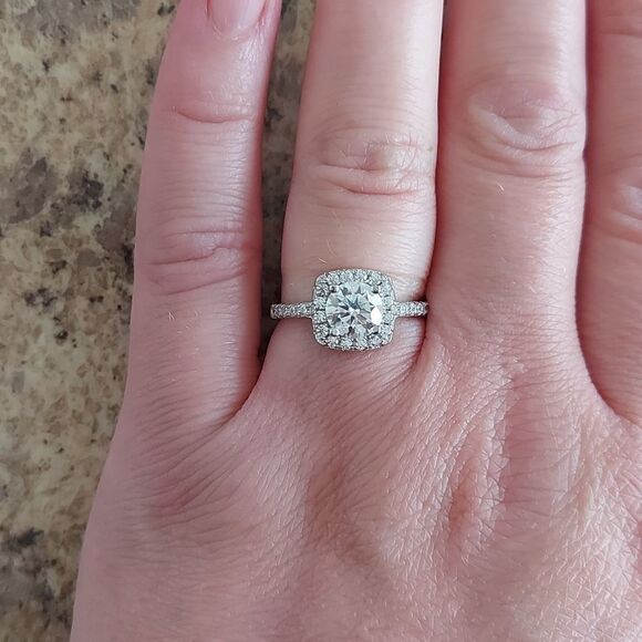 1 Carat Halo Moissanite 925 Silver Engagement Ring - Picture 6 of 12